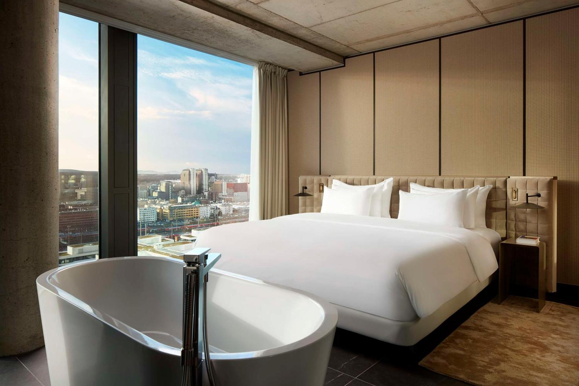 Nh Collection Frankfurt Spin Tower Hotel Frankfurt am Main Buitenkant foto