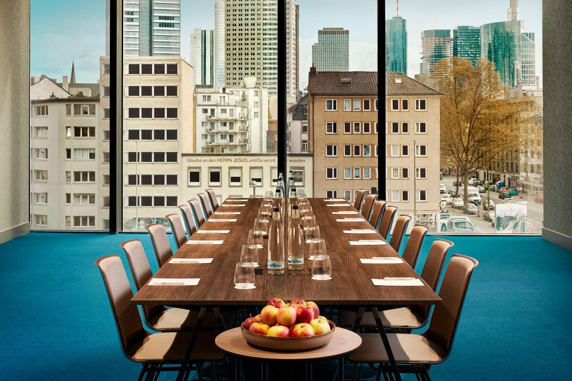 Nh Collection Frankfurt Spin Tower Hotel Frankfurt am Main Buitenkant foto