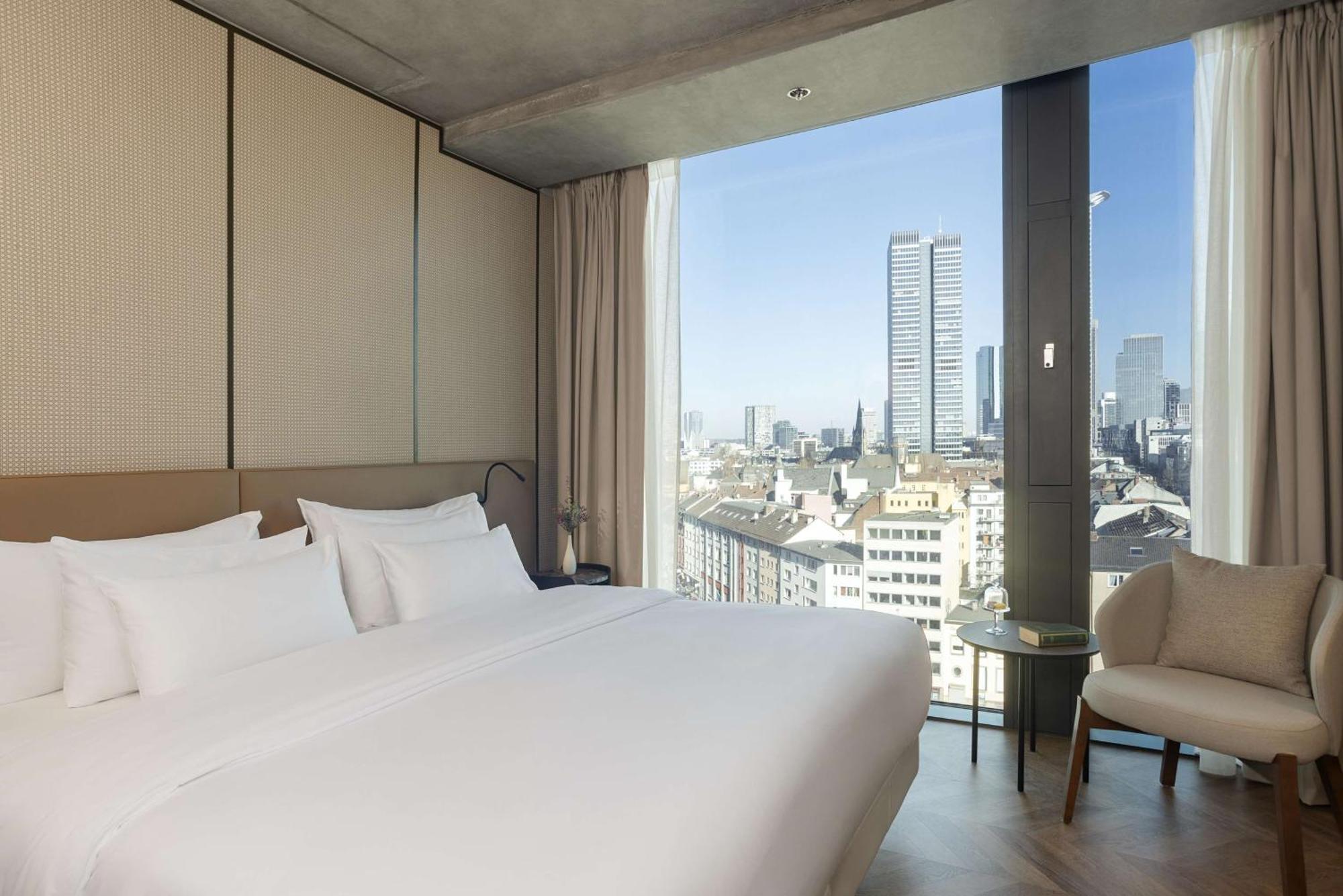 Nh Collection Frankfurt Spin Tower Hotel Frankfurt am Main Buitenkant foto