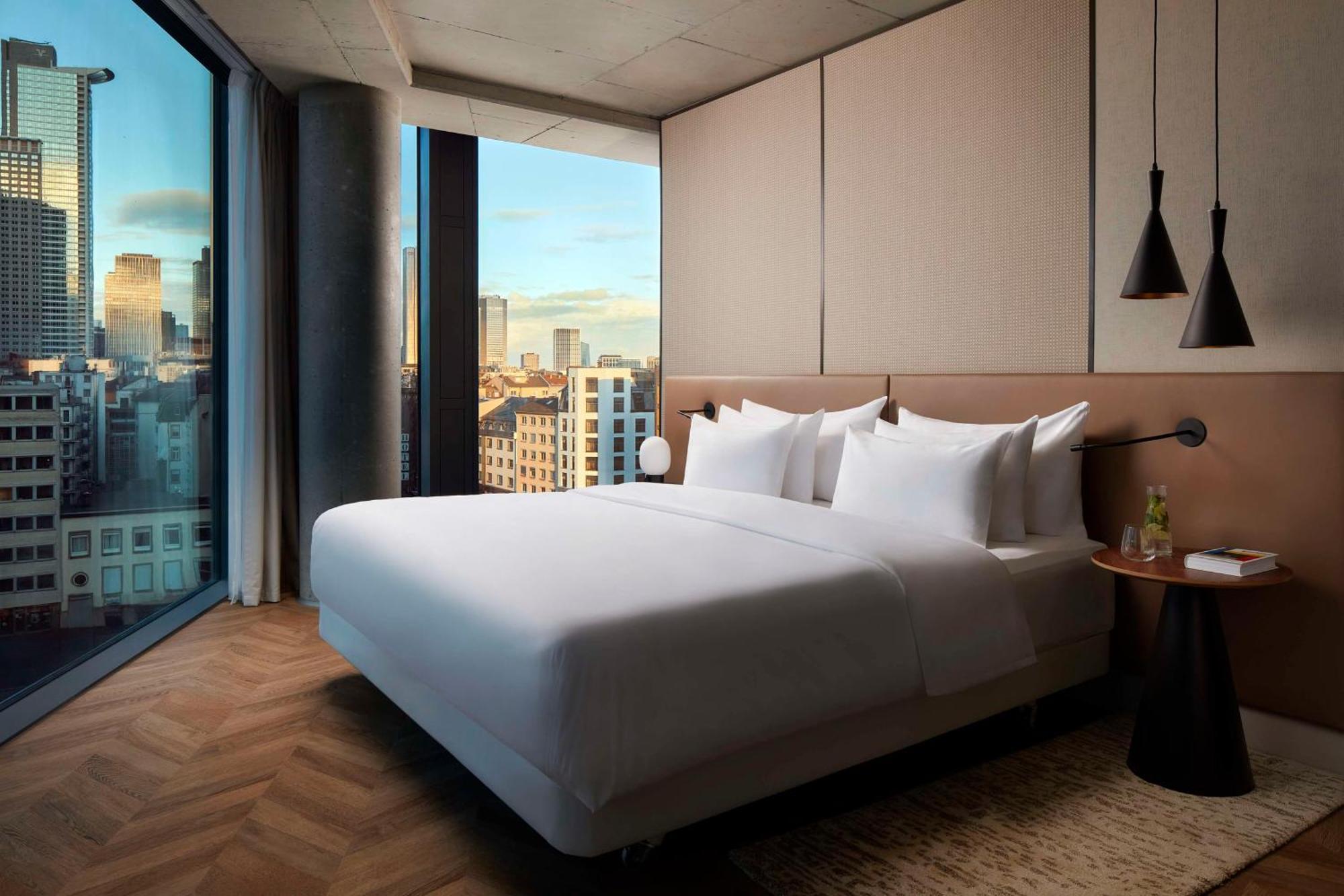 Nh Collection Frankfurt Spin Tower Hotel Frankfurt am Main Buitenkant foto