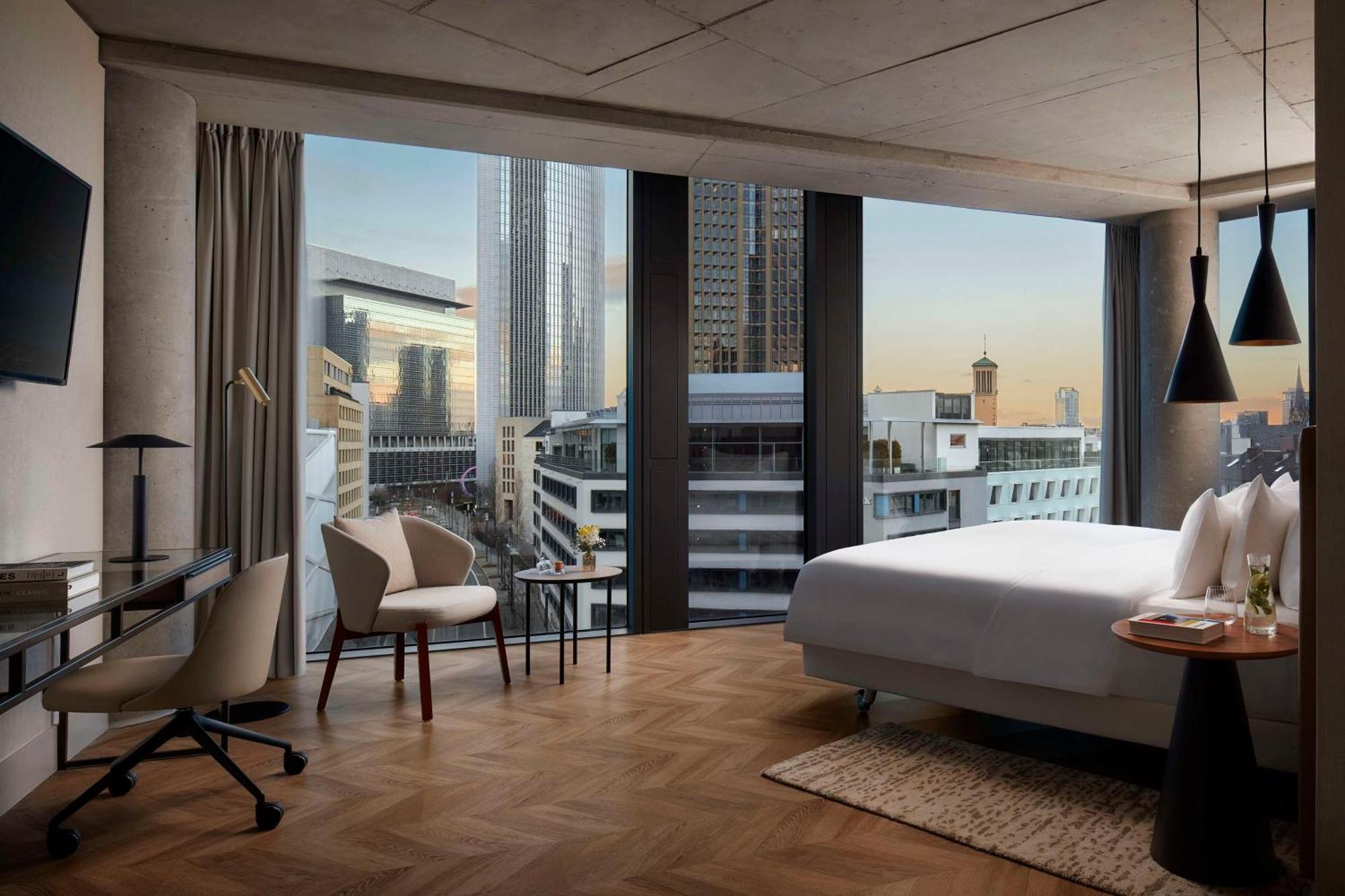 Nh Collection Frankfurt Spin Tower Hotel Frankfurt am Main Buitenkant foto