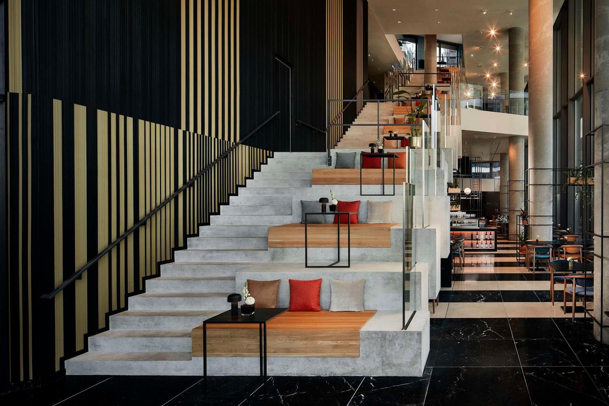 Nh Collection Frankfurt Spin Tower Hotel Frankfurt am Main Buitenkant foto