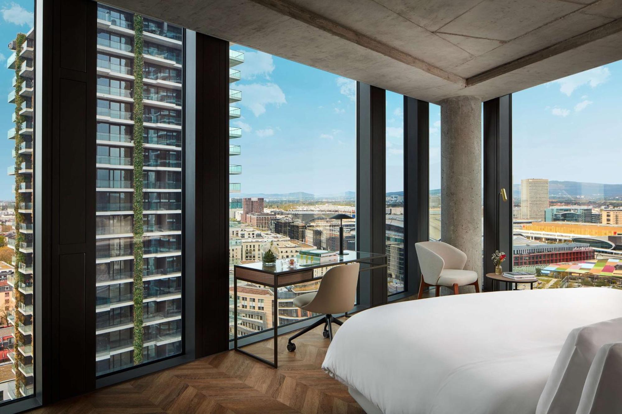 Nh Collection Frankfurt Spin Tower Hotel Frankfurt am Main Buitenkant foto