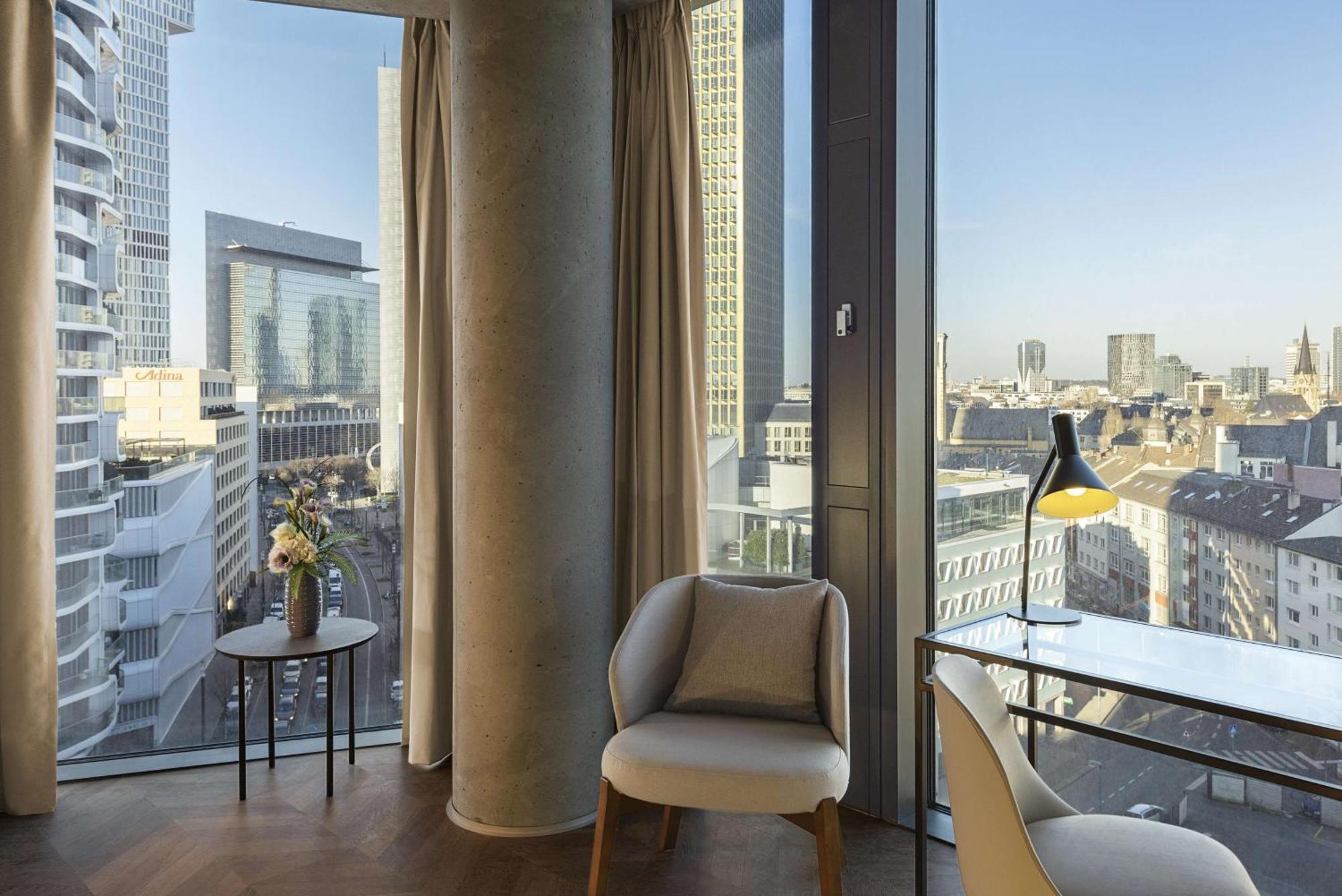 Nh Collection Frankfurt Spin Tower Hotel Frankfurt am Main Buitenkant foto