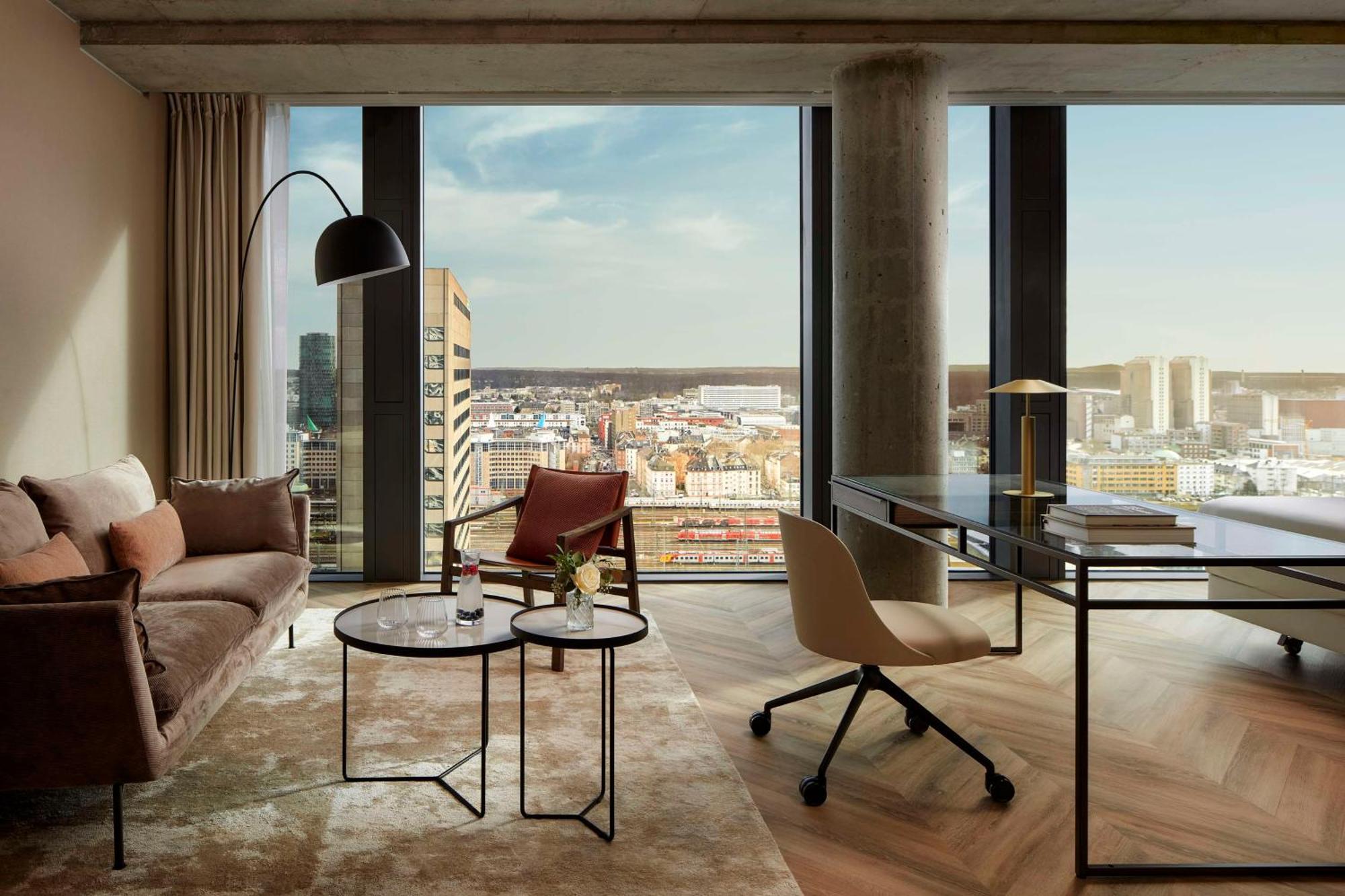 Nh Collection Frankfurt Spin Tower Hotel Frankfurt am Main Buitenkant foto