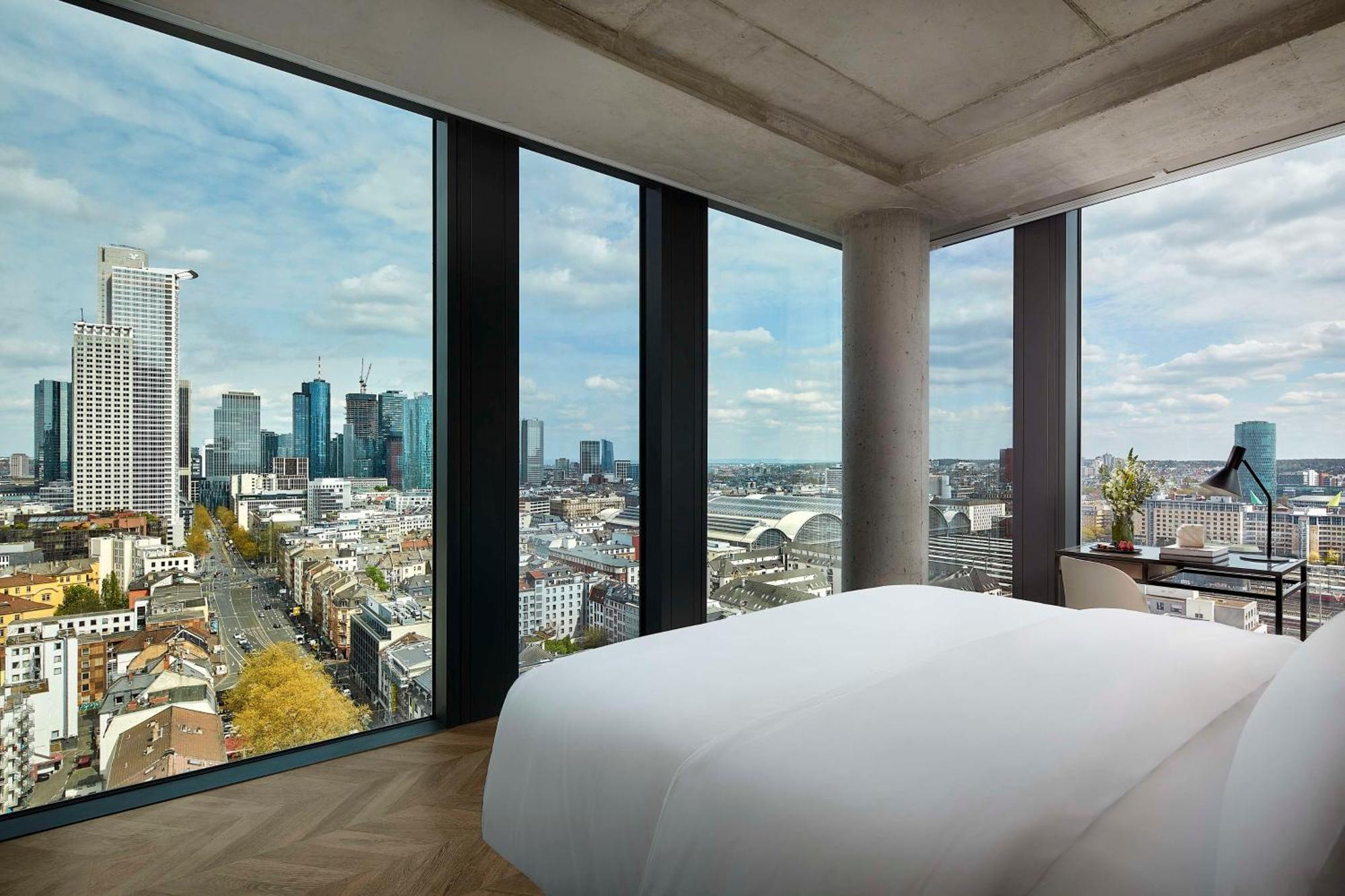 Nh Collection Frankfurt Spin Tower Hotel Frankfurt am Main Buitenkant foto
