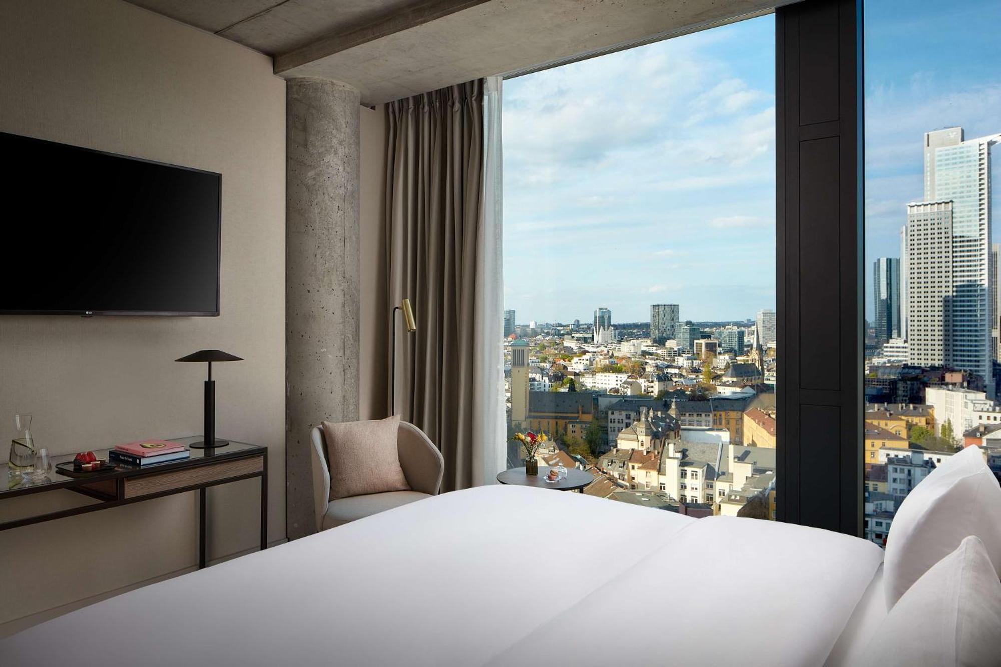 Nh Collection Frankfurt Spin Tower Hotel Frankfurt am Main Buitenkant foto