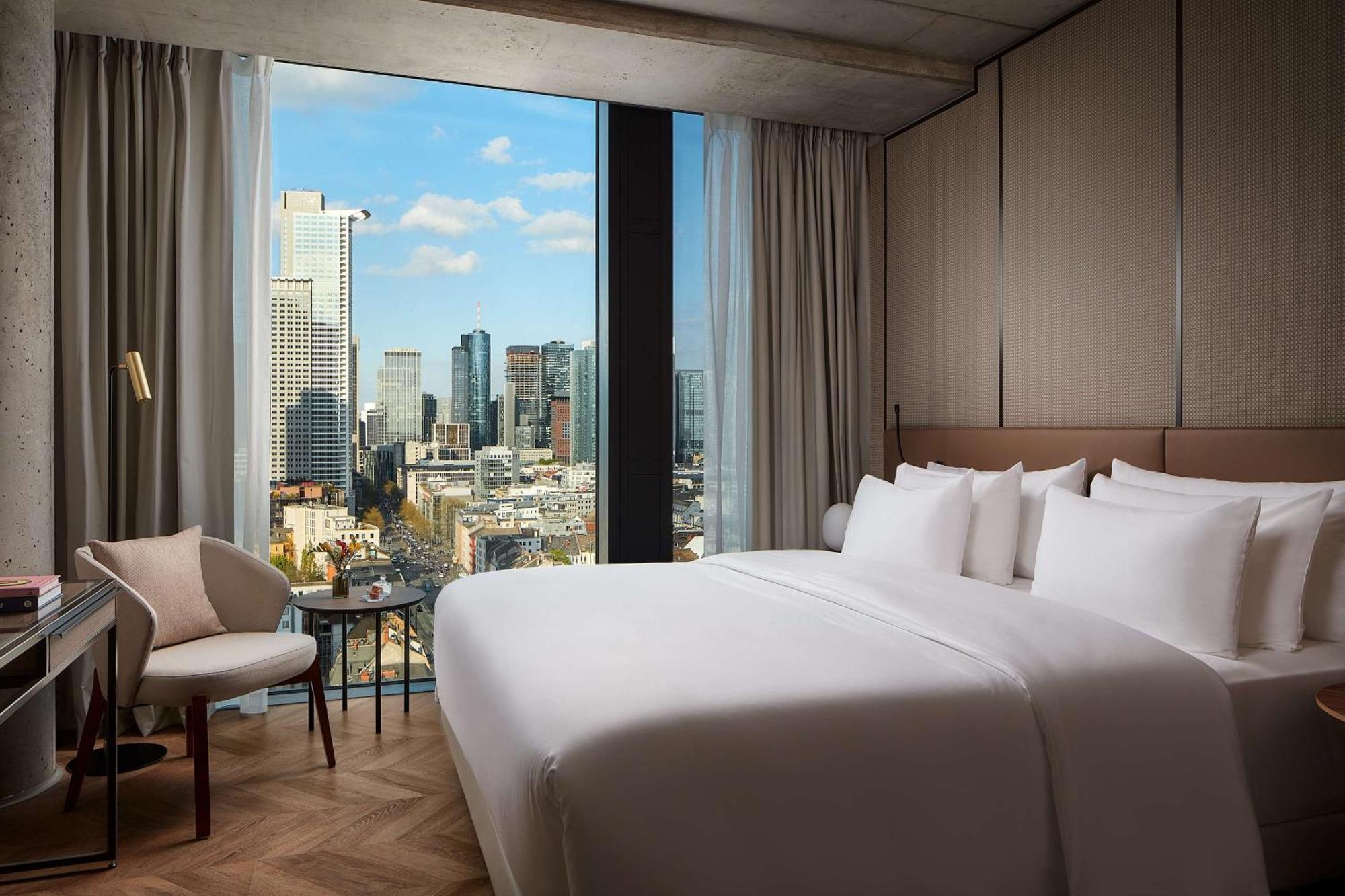 Nh Collection Frankfurt Spin Tower Hotel Frankfurt am Main Buitenkant foto